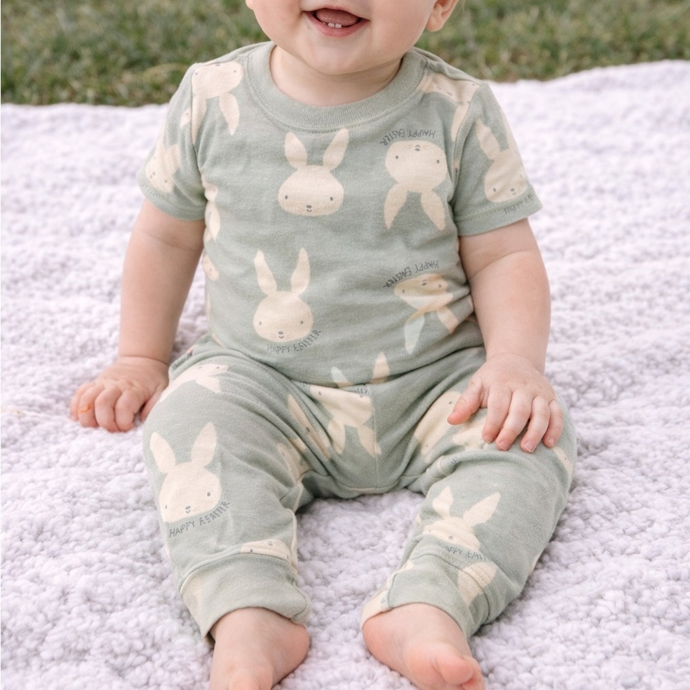 Carter’s Easter Bunny Pajama Set | 18 Months | 2-Piece Tee & Pants